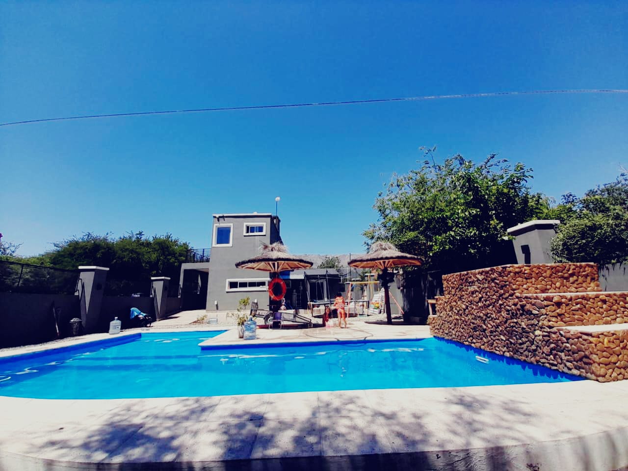 CASA DE 3 HABITACIONES | CARPINTERIA