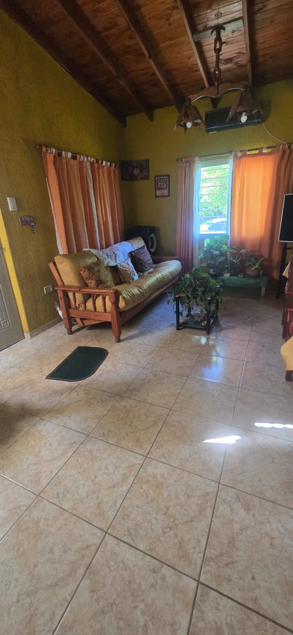 HERMOSA CASA EN LA COLONIA | CARPINTERIA