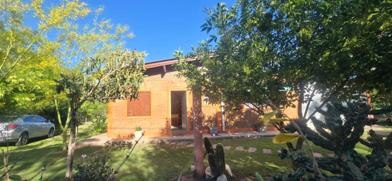 HERMOSA CASA EN LA COLONIA | CARPINTERIA