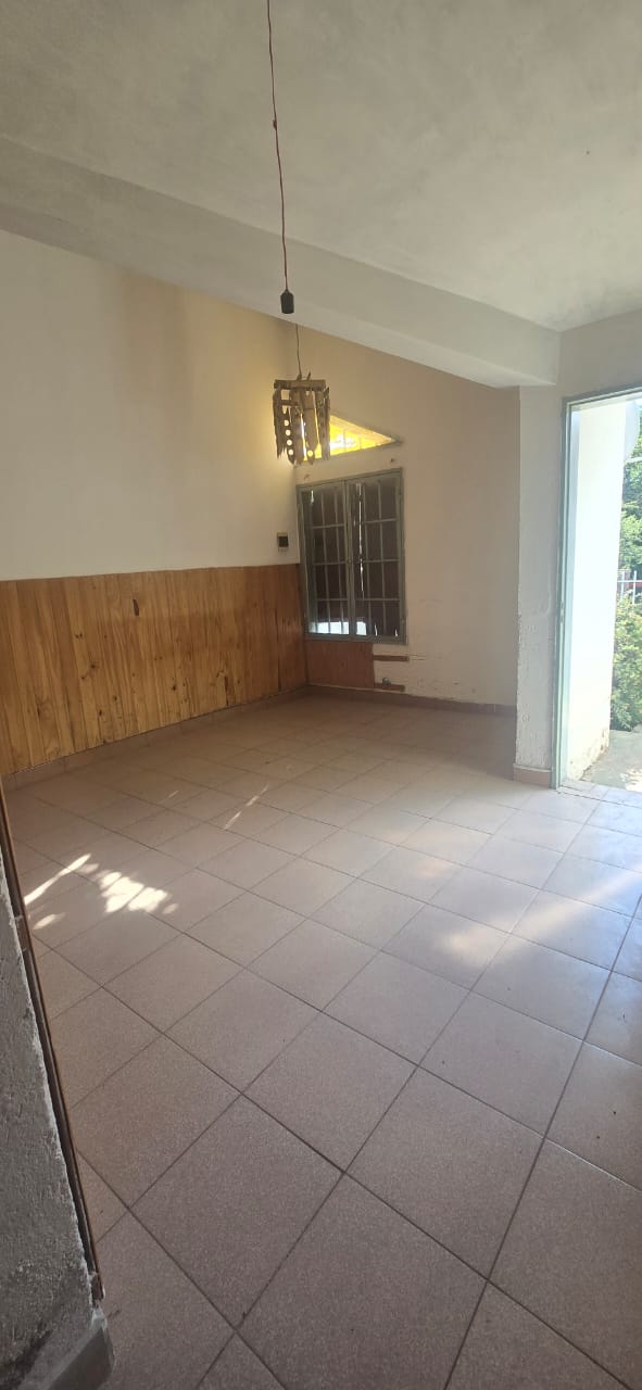 OPORTUNIDAD CASA CENTRICA EN LOS MOLLES