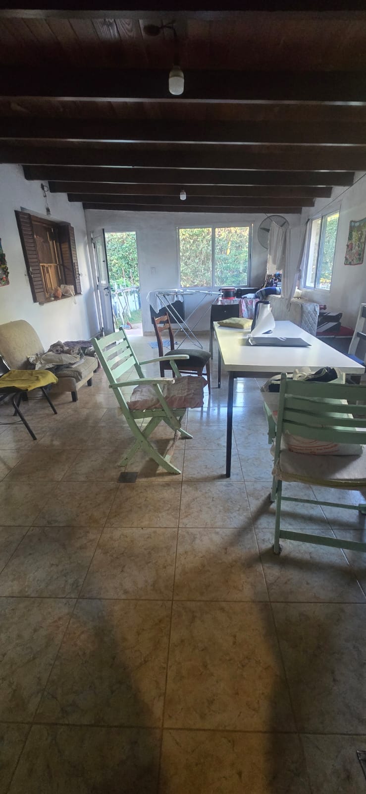 CHALET EN ESQUINA CON DEPARTAMENTO SOBRE AV NORTE | MERLO 110.000 DÓLARES