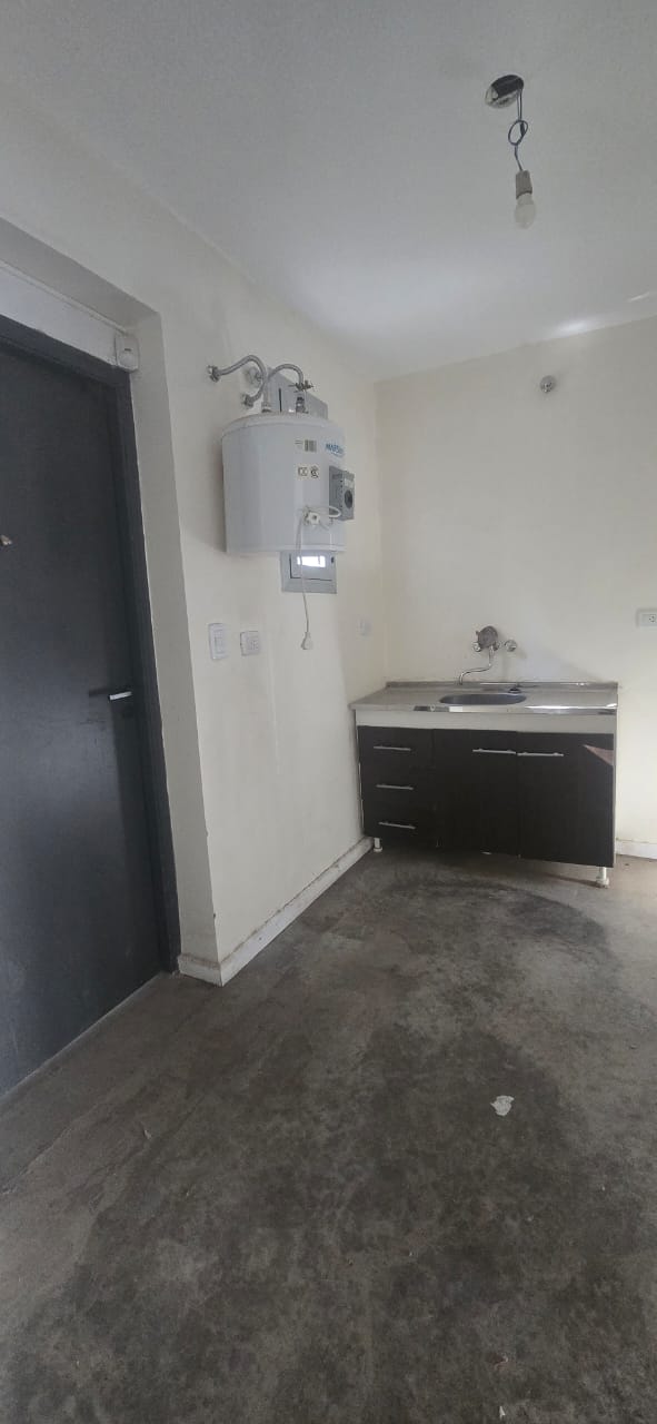 LOCAL A 10 METROS DE LA AVENIDA DEL SOL | MERLO