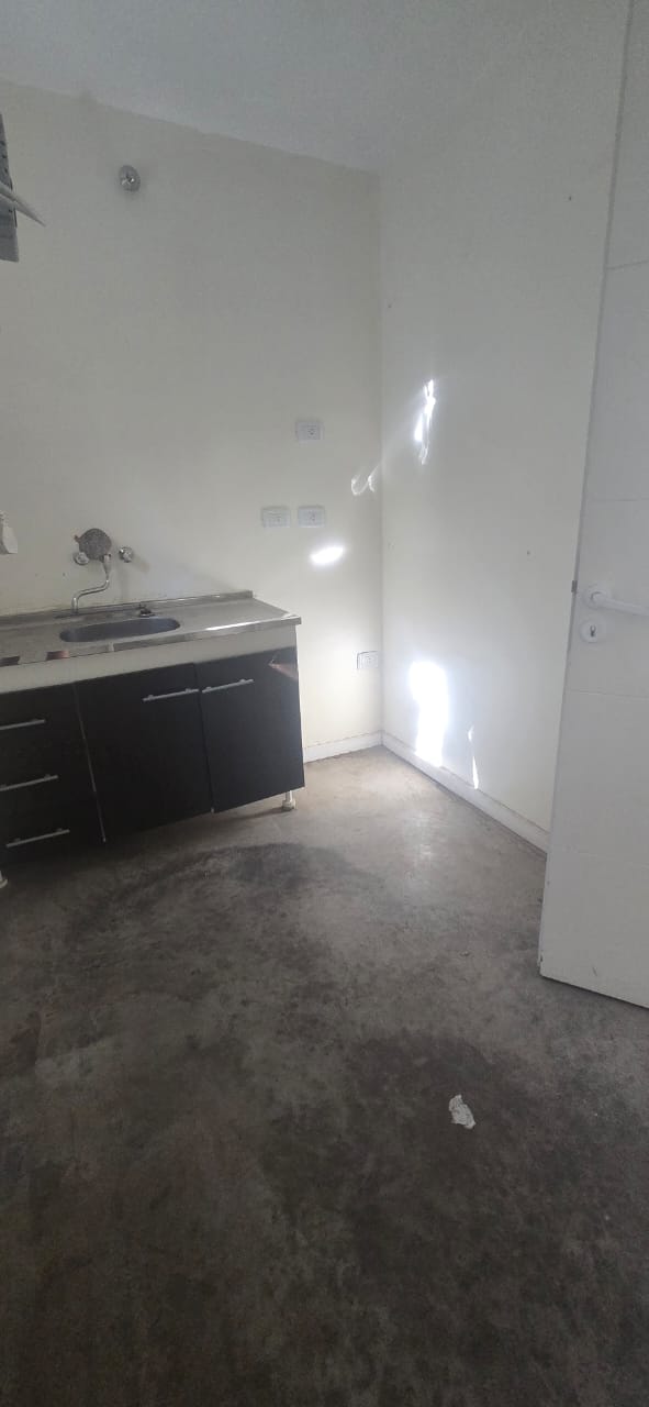 LOCAL A 10 METROS DE LA AVENIDA DEL SOL | MERLO