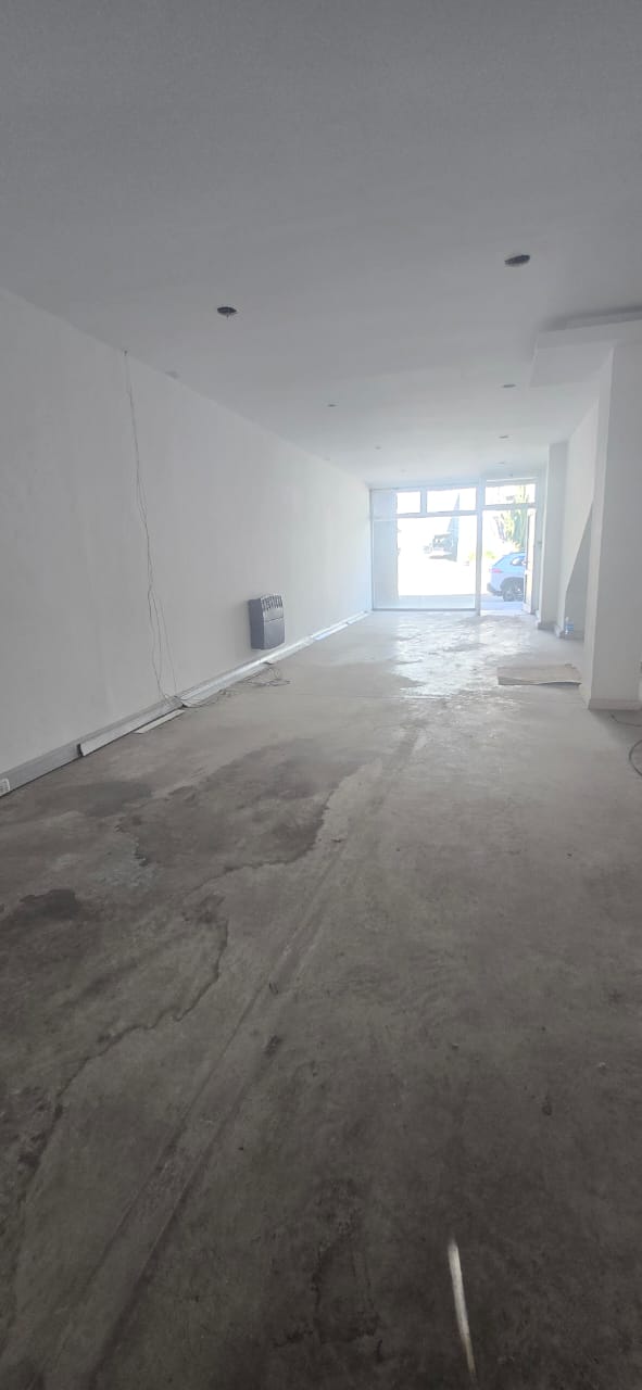 LOCAL A 10 METROS DE LA AVENIDA DEL SOL | MERLO