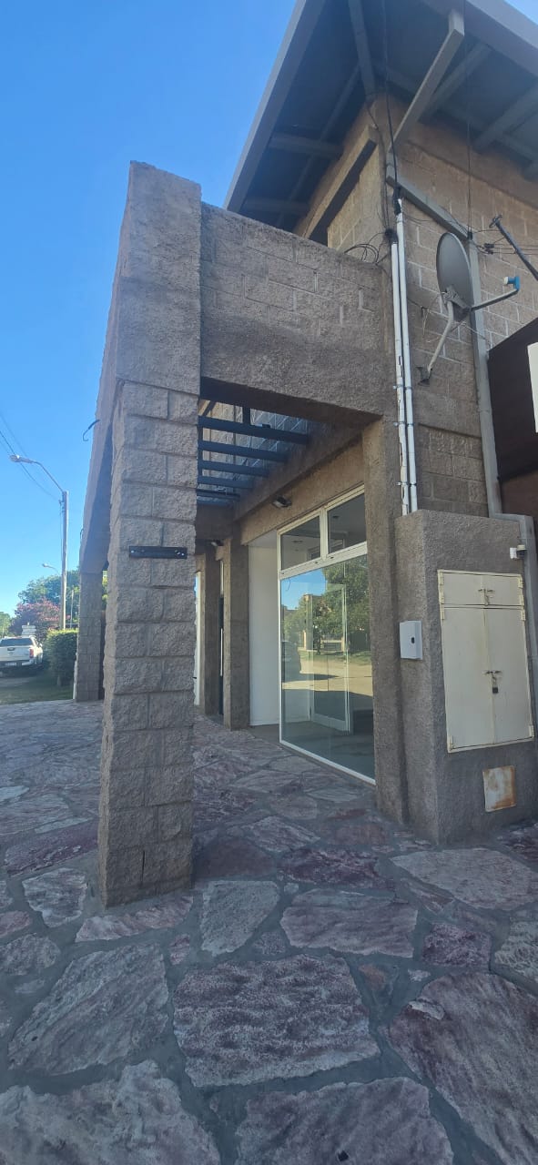 LOCAL A 10 METROS DE LA AVENIDA DEL SOL | MERLO