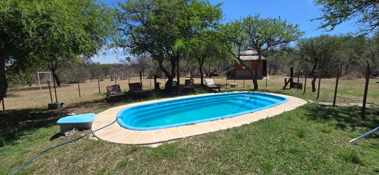 COMPLEJO CON 4 CABAÑAS EN CORTADERAS