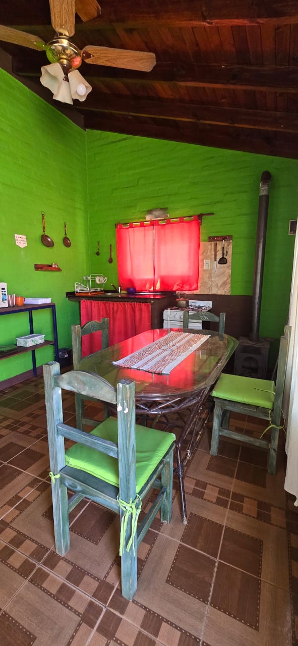 COMPLEJO CON 4 CABAÑAS EN CORTADERAS