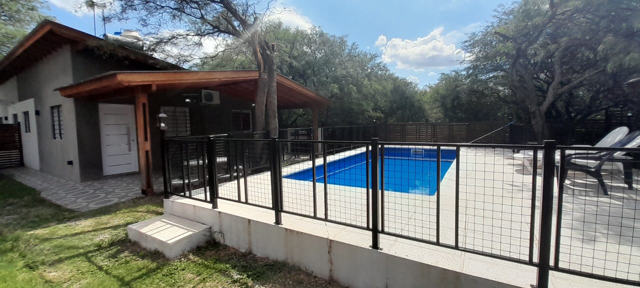 COMPLEJO DE 4 CABAÑAS EN LOS MOLLES