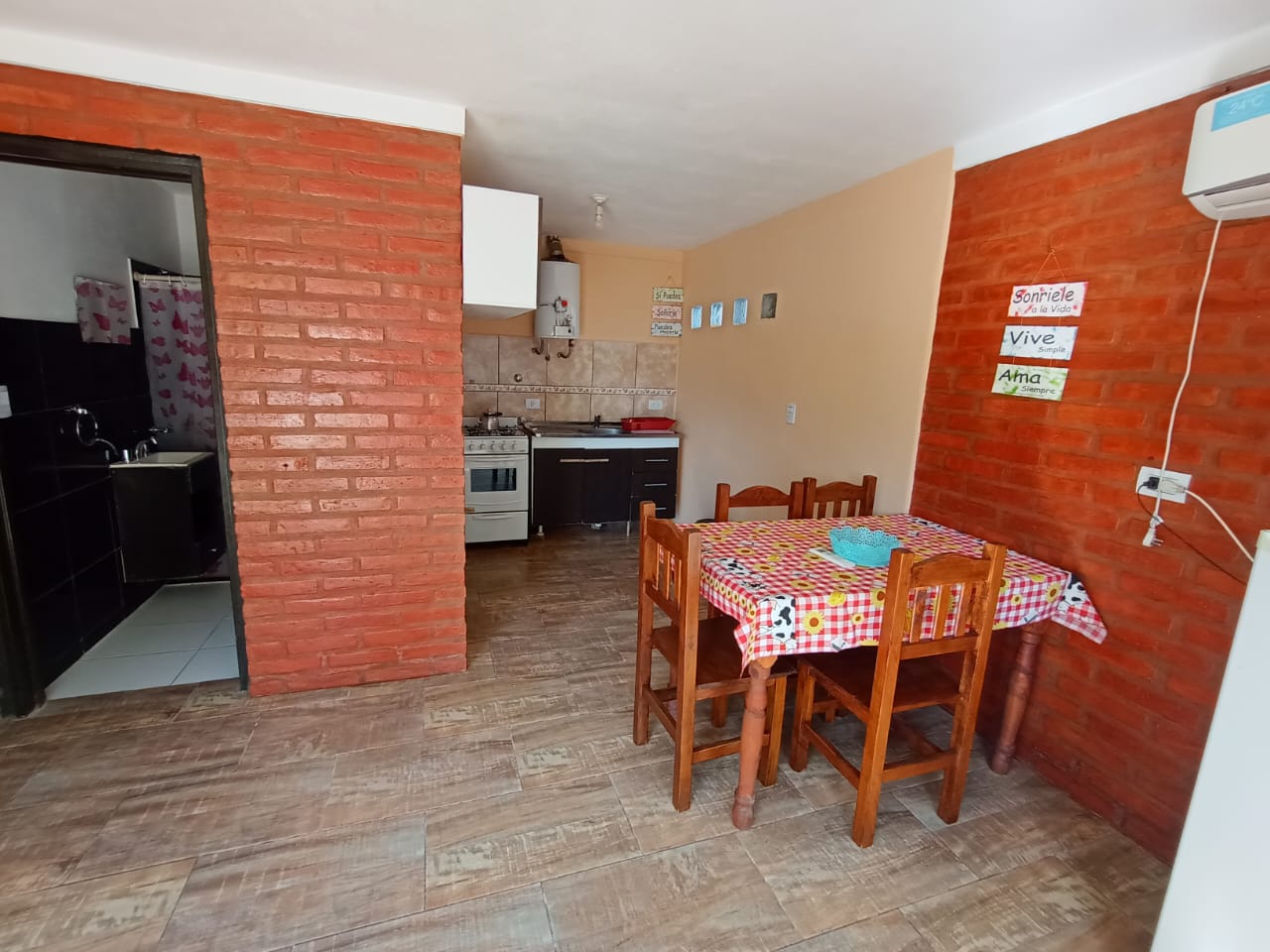 COMPLEJO DE 3 UNIDADES CON PILETA | MERLO