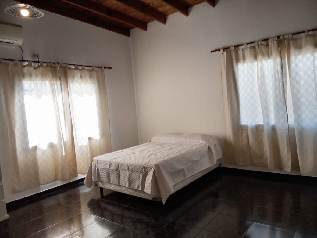 VENTA URGENTE COMPLEJO EN MERLO