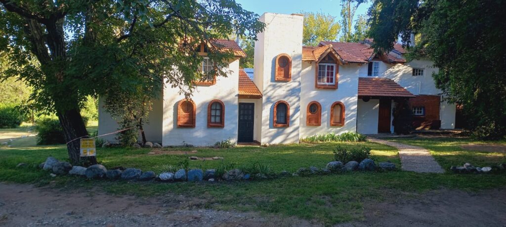 COMPLEJO DE 5 CABAÑAS EN RINCON DEL ESTE | MERLO