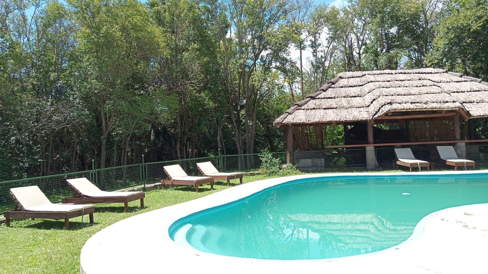 COMPLEJO DE 5 CABAÑAS EN RINCON DEL ESTE | MERLO