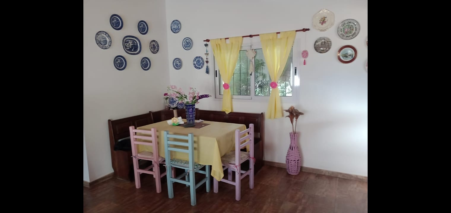 PEQUEÑO COMPLEJO DE 3 UNIDADES EN CORTADERAS