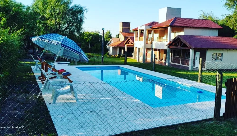 IMPORTANTE COMPLEJO EN PIEDRA BLANCA | MERLO