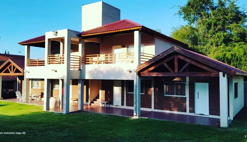 IMPORTANTE COMPLEJO EN PIEDRA BLANCA | MERLO