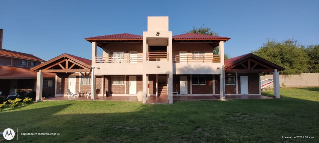 IMPORTANTE COMPLEJO EN PIEDRA BLANCA | MERLO