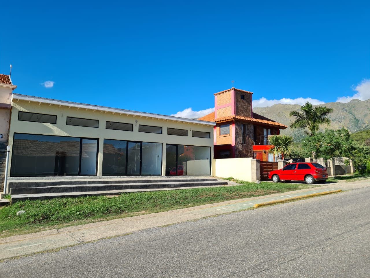 LOCAL COMERCIAL EN BARRANCA COLORADA | MERLO