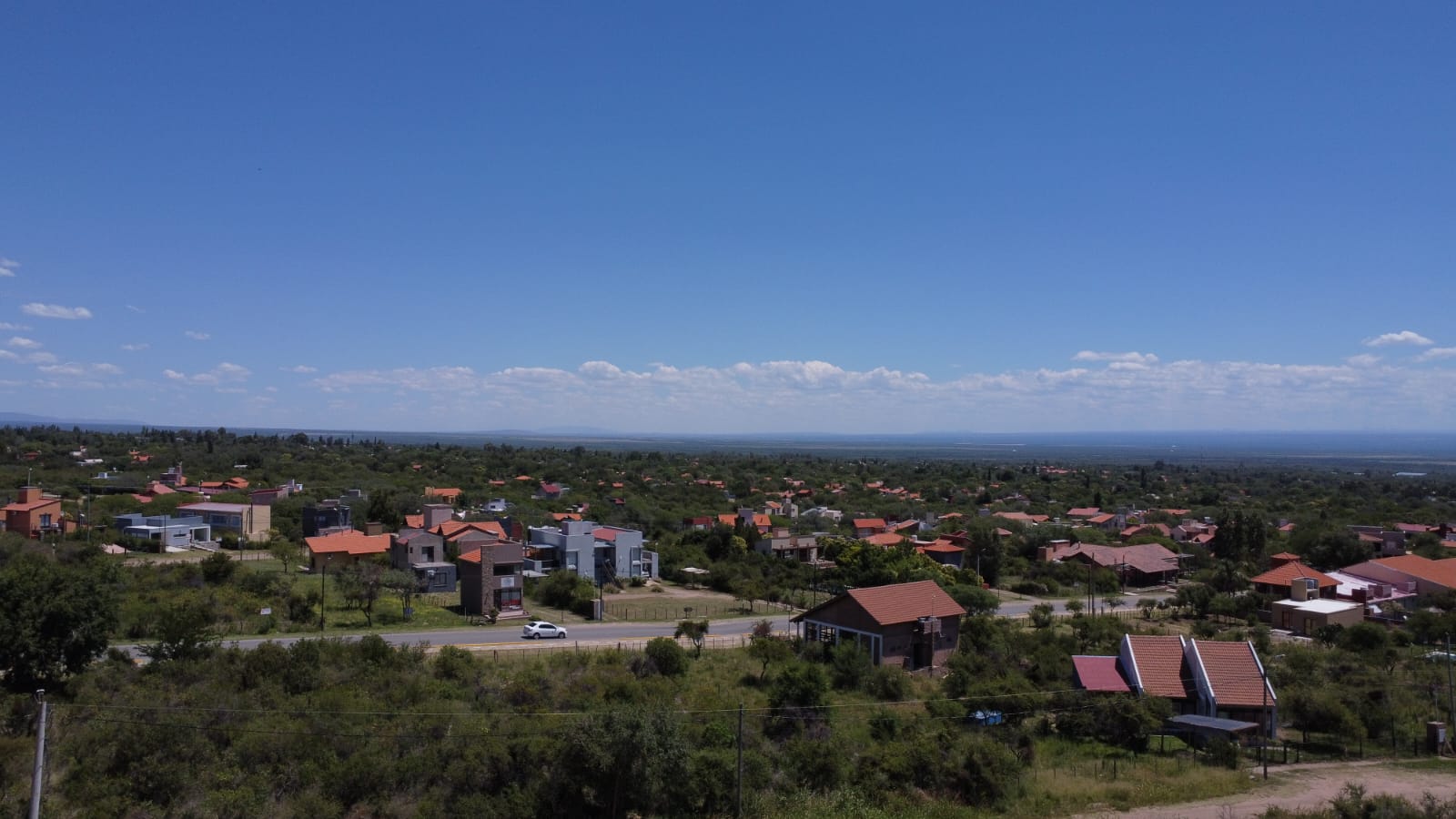 HERMOSO TERRENO BARRANCA COLORADA ARRIBA | MERLO