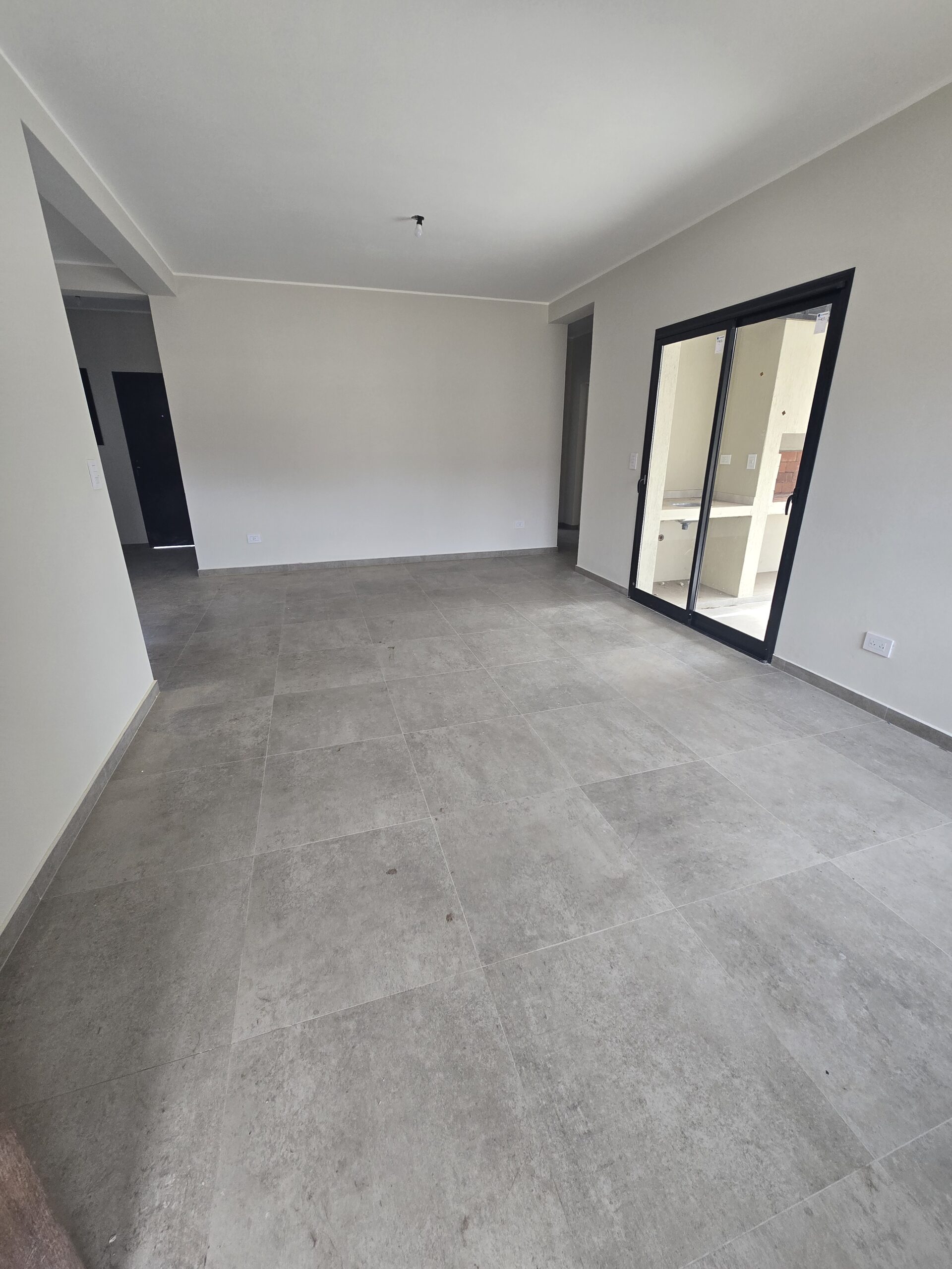 Casa en venta a estrenar en Merlo.